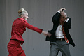 Foto Romeo und Julia  Karen Schweim als Lady Capulet mit Sascha Rmisch als Capulet Theater Ingolstadt Spielzeit 06 07 